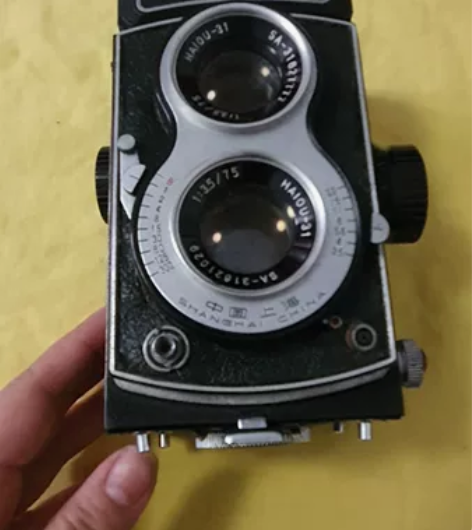 海鸥照相机   有原装皮套，品相如图所示 ...