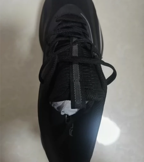 全新安踏女子跑鞋 39码官网购入号码太大超...