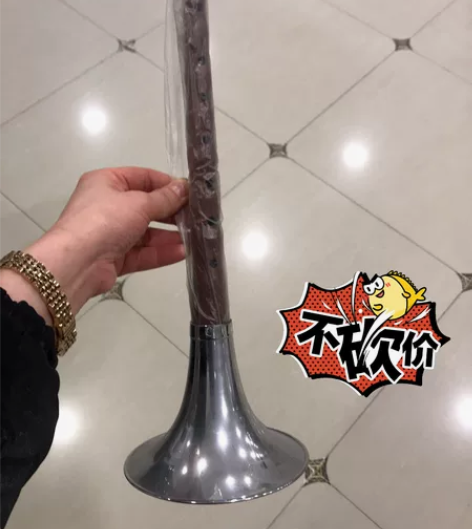老红木唢呐，闲置着转有缘人几乎新的包装没打...