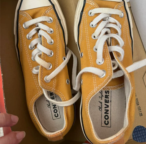 匡威帆布鞋1970s 37码黄色低帮，购于...