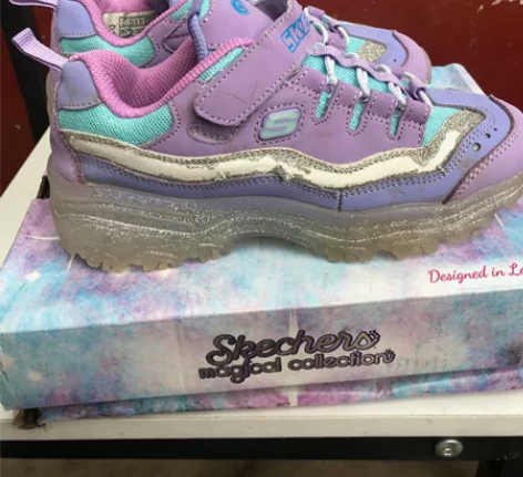 A339，尺码33.5      内长21...