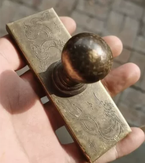 老铜章老铜号，可以把字磨掉做镇尺镇纸 纯手...