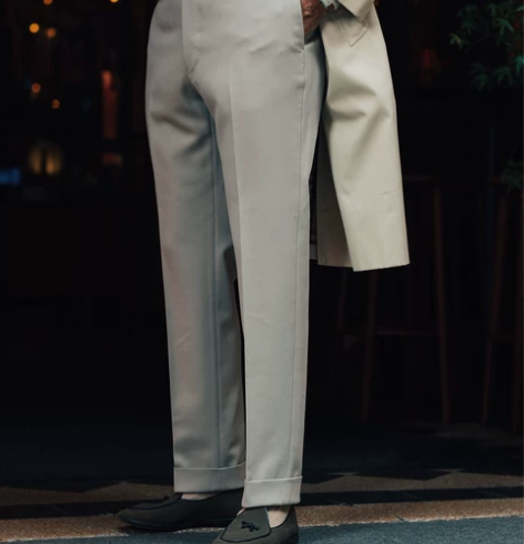 [国内现货]Rota高腰双褶巴黎扣西裤浅米...