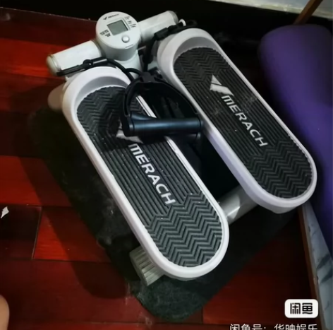 踏步机，买来一次都没用过，放家里积灰，原价...