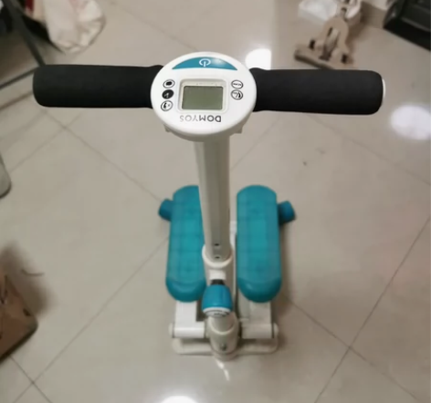 迪卡侬踏步机，图三仅供参考 本次出售的不是...