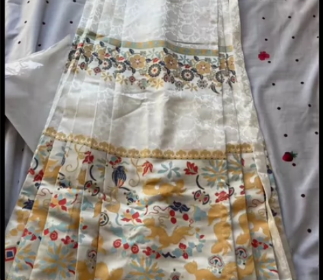 兰若庭 白色松shu马面裙 M码 全新带吊...