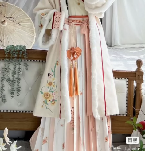 半身裙 茗月萱汉服 百褶裙，春秋款 穿孔长...