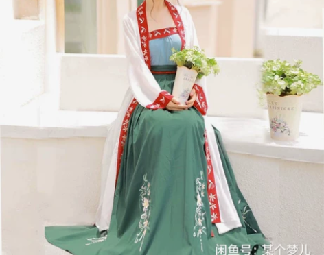 第一套古月坊宋制褙子抹胸褶裙s码 40不包...