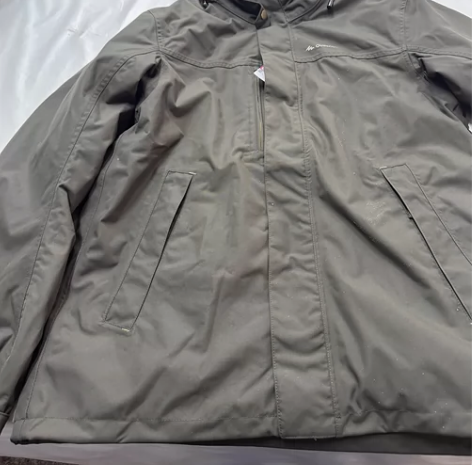 迪卡侬滑雪品牌冲锋压胶衣三合一  内胆可脱...