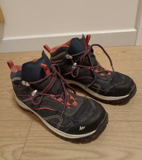 迪卡侬女士冬季高帮徒步鞋,37码 九成新,...