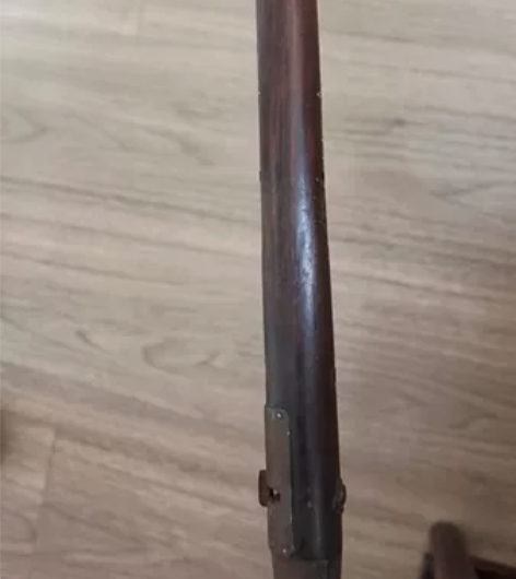 老秤杆儿一根,长71.8CM,大头直径2....