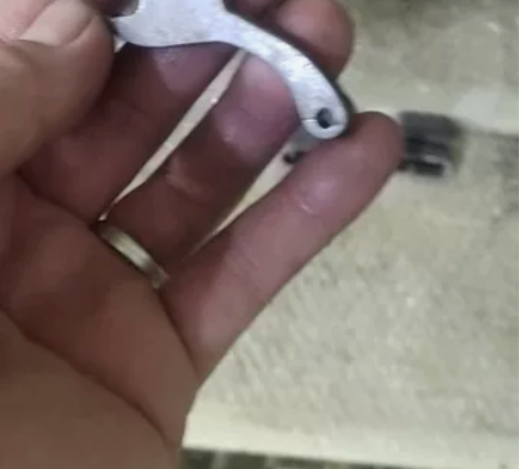 锰钢材质旺财开瓶器饰品钥匙扣线切割一体成型...