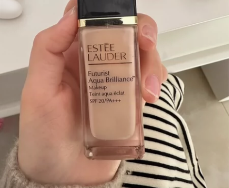 雅诗兰黛粉底液 只用了4分之一