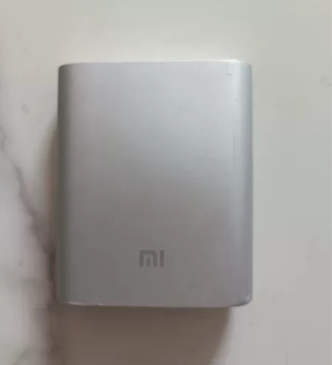 小米充电宝 感兴趣的话点“我想要”和我私聊...