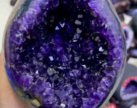 精品乌拉圭紫晶恐龙蛋