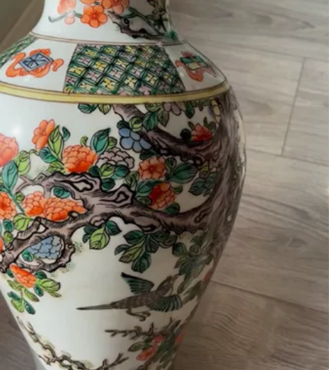 唐彩花瓶 。几百块钱 别跟我说什么是新的 ...