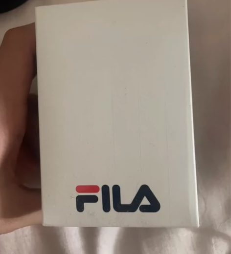 斐乐手表   没带过几次几乎全新 绝对正品...