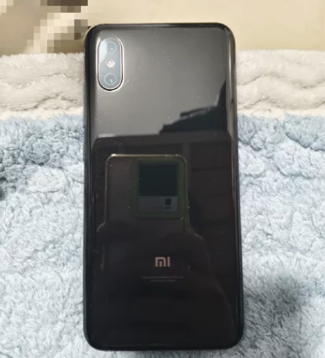 小米8ud屏幕指纹版，无拆修，低价出售，功...