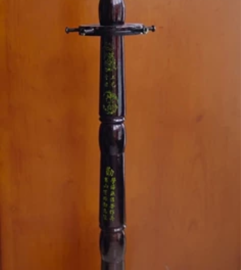 毛笔笔挂，可拆卸，8成新 感兴趣的话点“我...