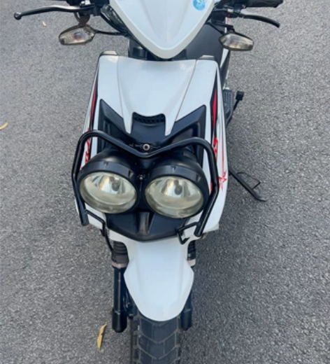 雅马哈神鹰大路虎踏板摩托车，150发动机。...