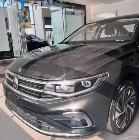 愿星辉照亮你未来的事业前程,愿你以后踏遍大...