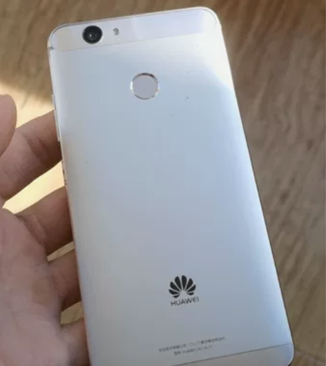 华为nova，看清楚是坏的坏的售出不退，不...