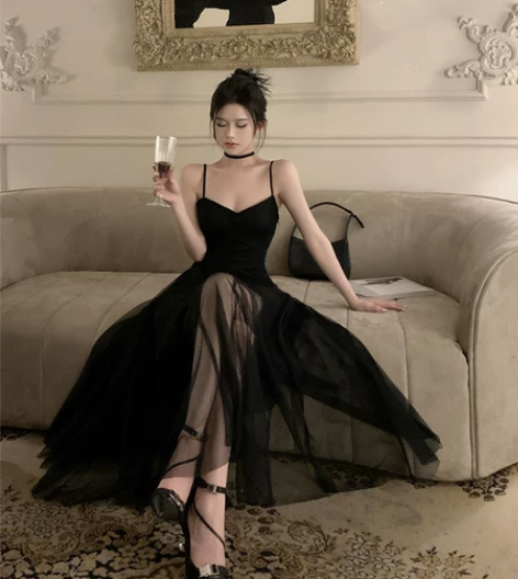 胖mm法式赫本风性感吊带连衣裙女夏季大码高...