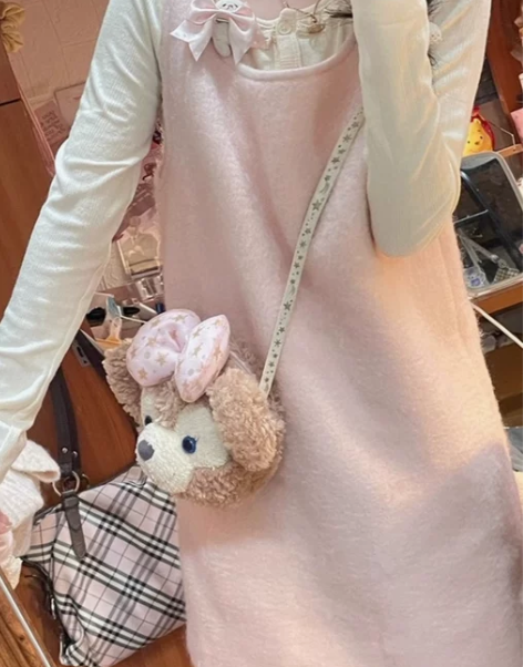 粉色背带连衣裙刺绣内搭打底衫穿搭一整套女秋...