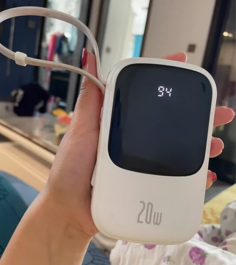 倍思充电宝20000毫安 正品  盒子还在...