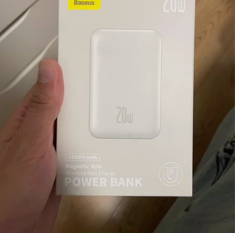 倍思10000毫安磁吸无线充电宝适用iph...