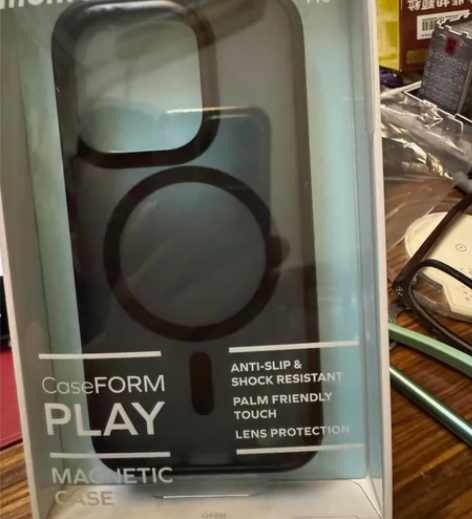 摩米士苹果15pro手机壳，全新未开封，黑...