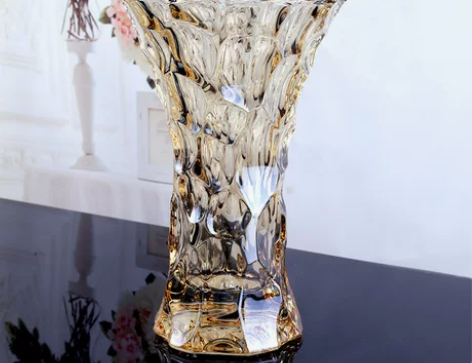 欧式 后现代水晶典雅花瓶 灯光下超美 有厚...