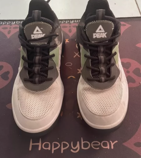 40码皮克运动鞋二手正品 *成色细节仔细看...