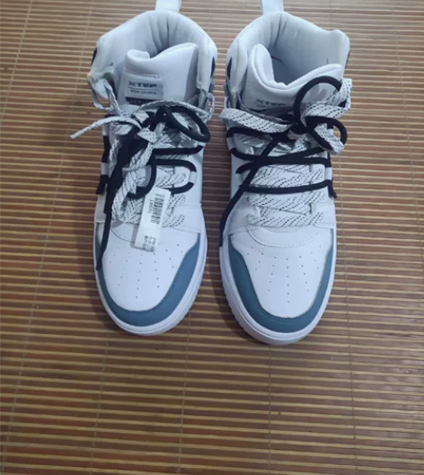 二手男士42码特步高腰休闲运动鞋     ...