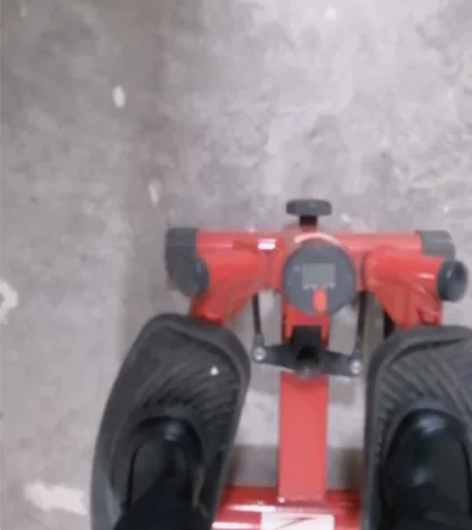 锐锋踏步机，九成新，在家就能锻炼身体，自提...