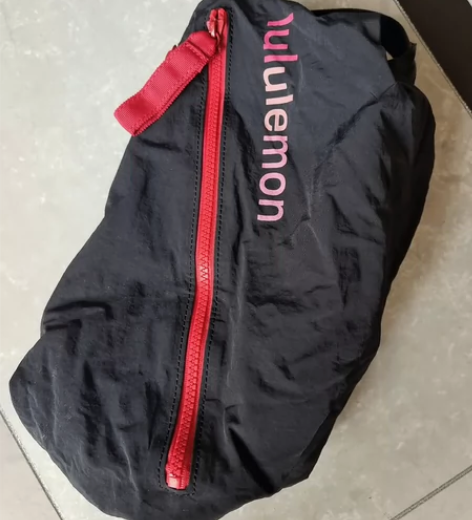 lulu胸包1.0款 可斜挎 可单肩 可双...