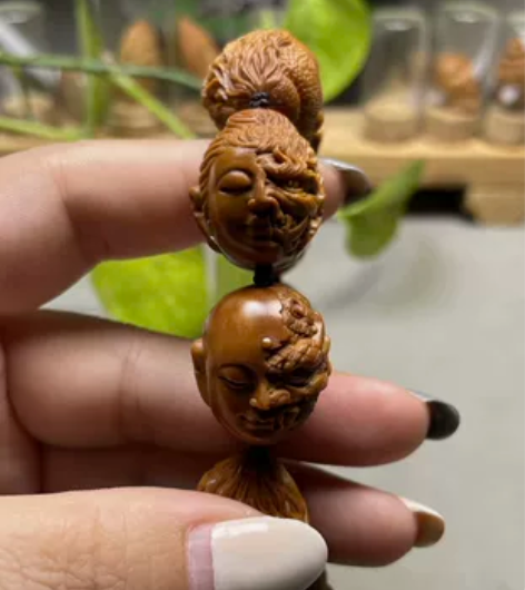 孤品满工雕刻《一念神魔》主题 “你若成神,...