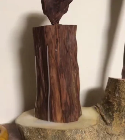 海南黄花梨笔筒带倒流香的味道感觉很好……手...