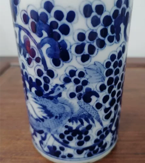 青花手绘凤凰笔筒，高度约12.2㎝，口径约...