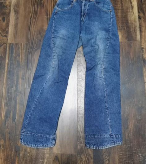 日本专柜购立体裁剪牛仔裤,男女同款,腰围7...