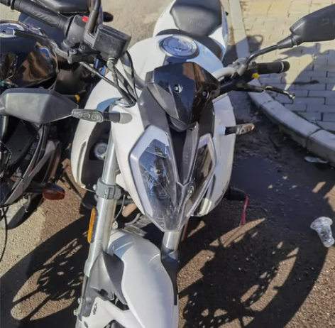 贝纳利150,手续齐全包过户,刚买的保险,...