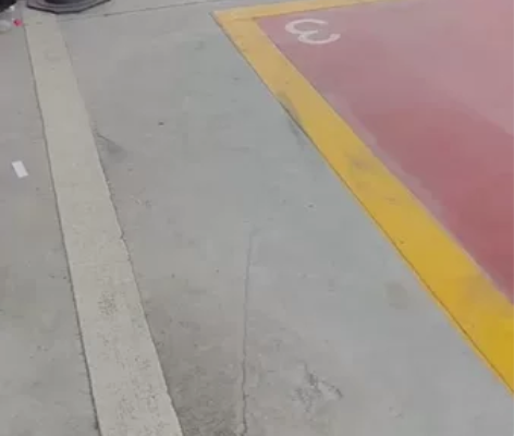 贝纳利红宝龙3000公里左右，2017年7...