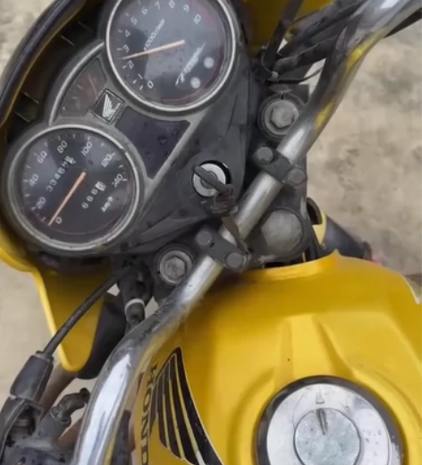 五羊本田摩托摩车125成色自己看，无手续，...