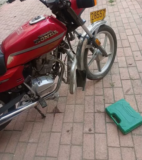 五羊本田125，04年老款手续保险都有，但...