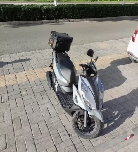 本田nx125 我自己的用车，平时上下班通...