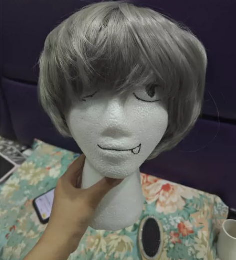 付邮送cos银灰假发男 忘记什么角色了好像...