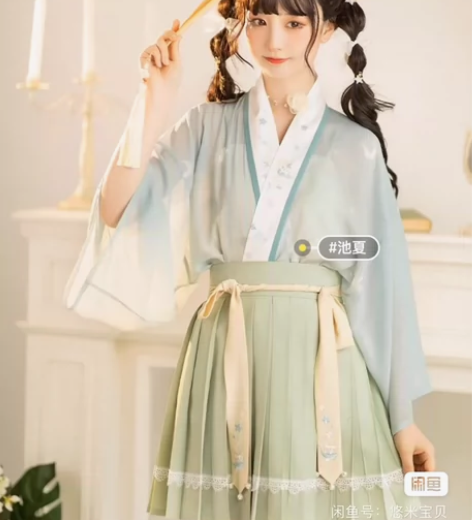 池夏汉元素三件套 m码 大全套 吊带裙子外...