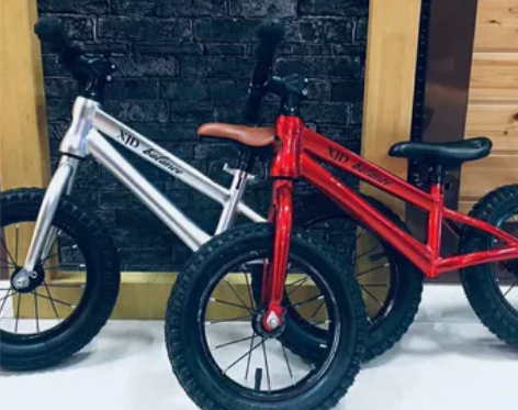 儿童竞技平衡车滑步车宝宝小孩溜溜车滑行学步...