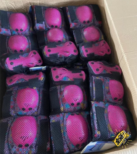 轮滑 护具 感兴趣的话点“我想要”和我私聊...