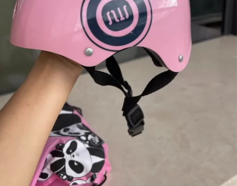 滑板护具儿童套装男孩女孩专业自行车安全头盔...